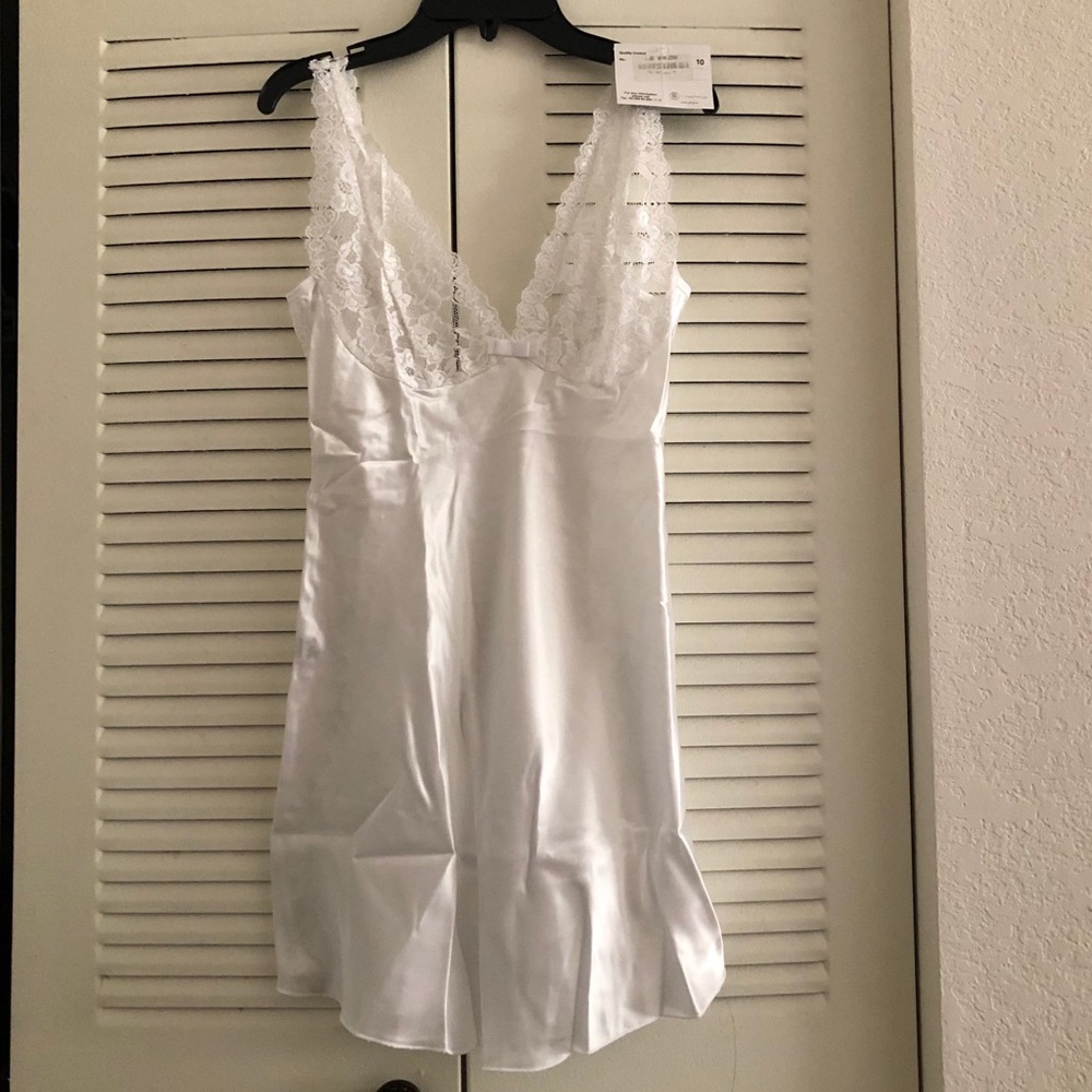 NWT💗 white bridal💖 2 pieces nightgown M size